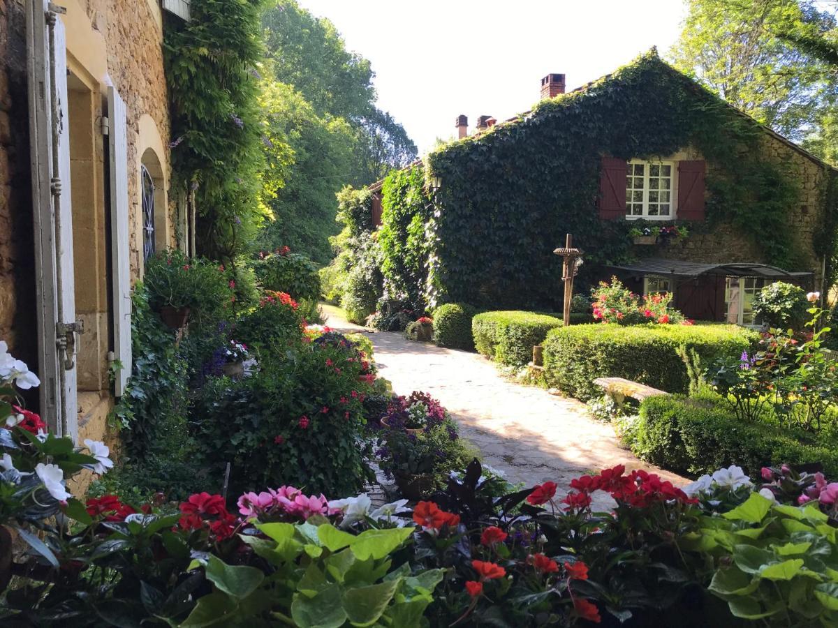 Bed & Breakfast Le Moulin Neuf Bed & Breakfast Saint-Alvere Exterior photo