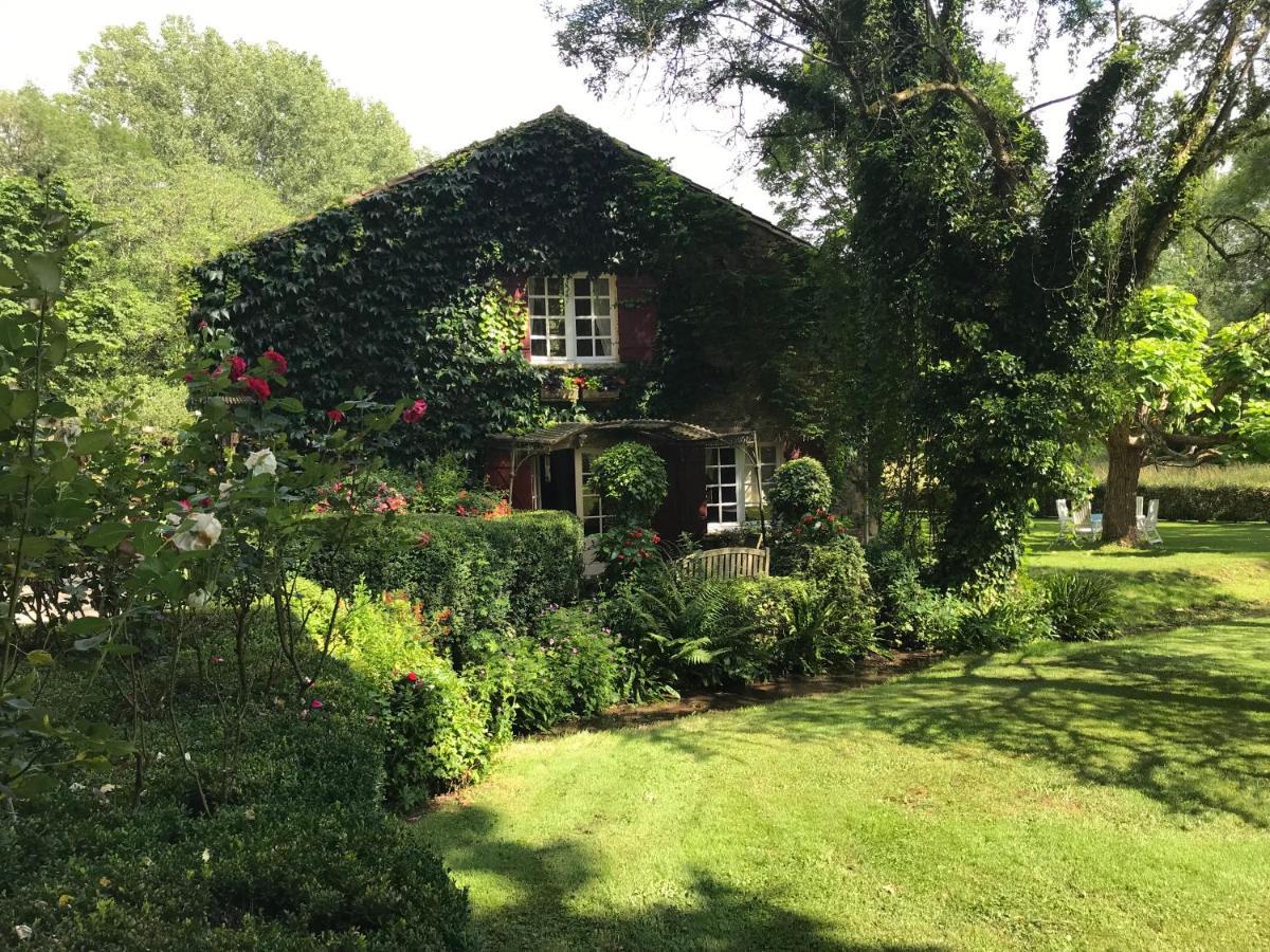 Bed & Breakfast Le Moulin Neuf Bed & Breakfast Saint-Alvere Exterior photo